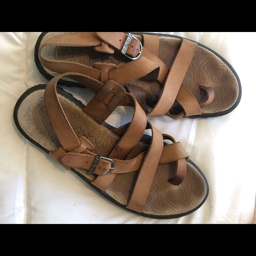 Tan leather Teva sandals